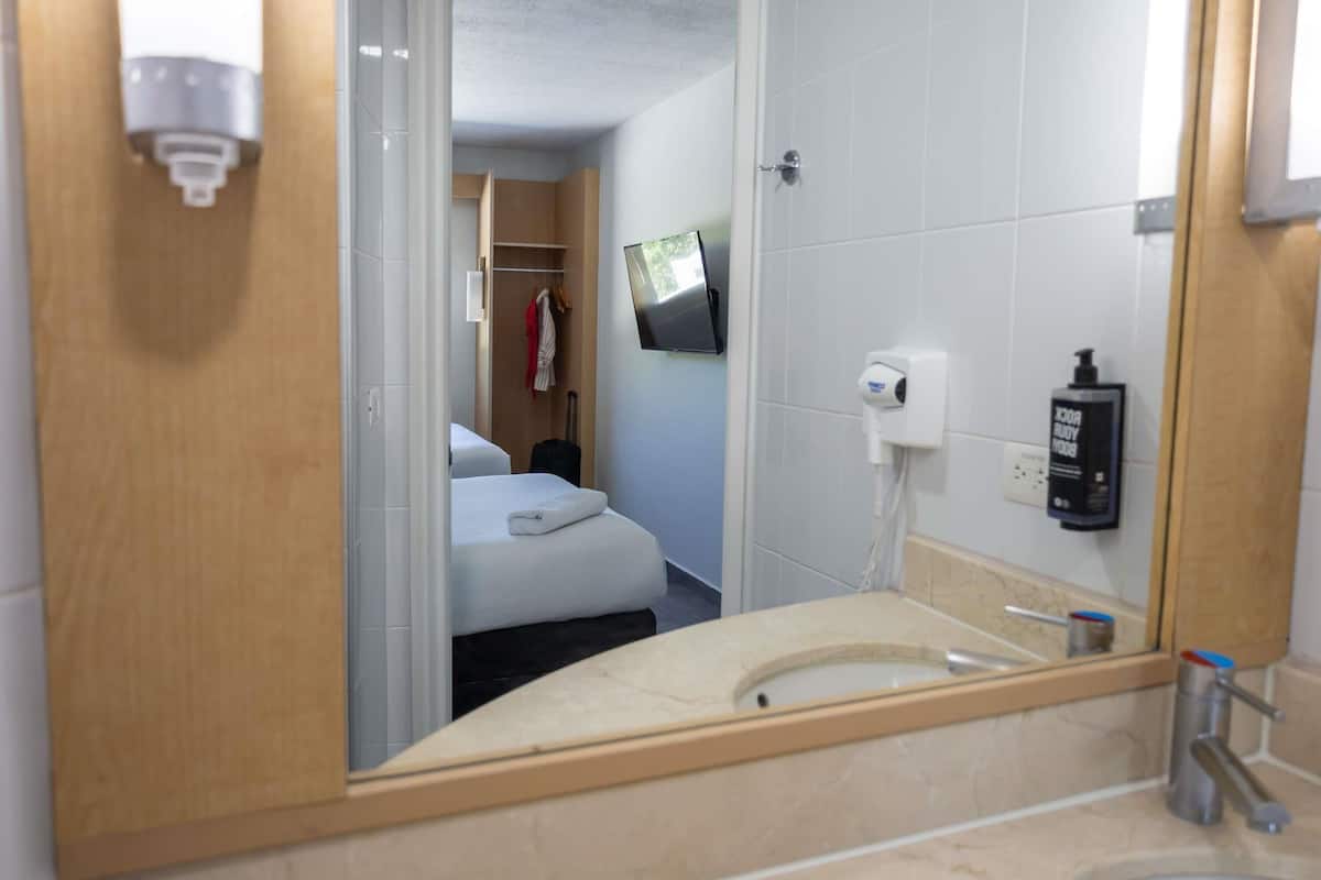 Standard Room, 1 Double Bed