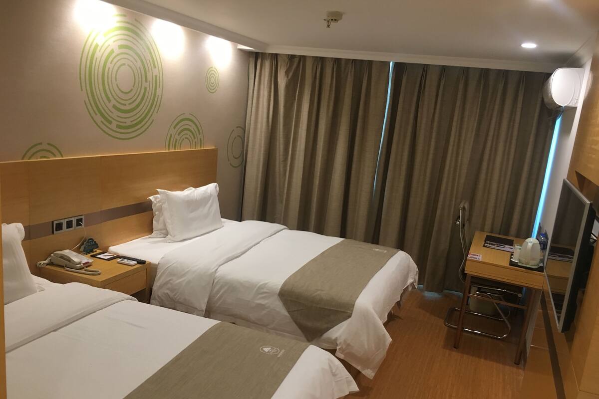 In-room safe, desk, blackout drapes, WiFi (free)
