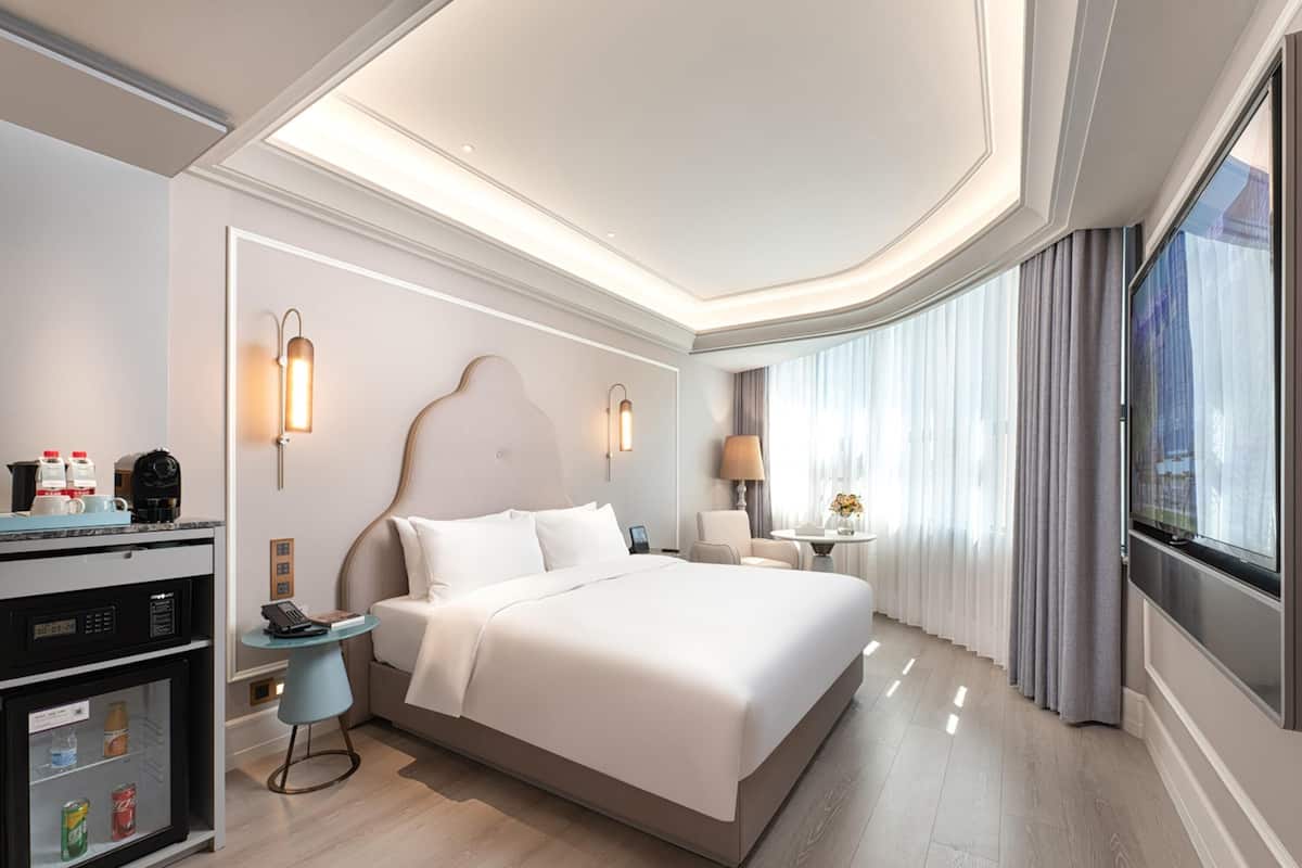 Privilege, Room, 1 King Bed