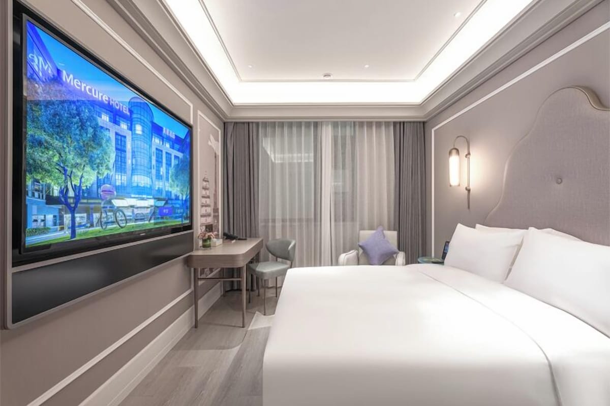 Standard Room, 1 Katil Raja (King), Non Smoking, Penyaman udara | Peralatan tempat tidur premium, gebar bulu kapas, busa memori, bar mini 