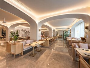 Daily buffet breakfast (CNY 58 per person) - Mercure Xi'an High-tech Zone Center (Xi'an)