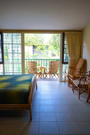 Quarto família, 1 quarto, vista para o jardim | Terraço/pátio