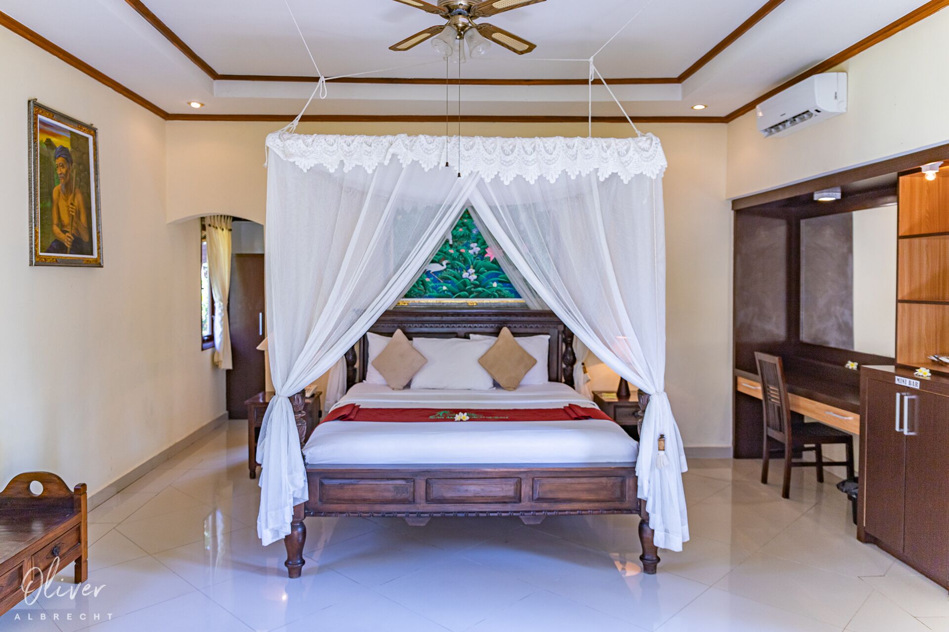 suite, garden view | in-room safe, soundproofing, rollaway beds, free wifi