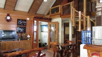 Televisión LCD 24 pulgadas con canales de televisión por cable