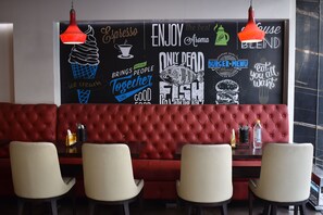 Breakfast, lunch, dinner and brunch served  - Hotel Godwin Deluxe (New Delhi)