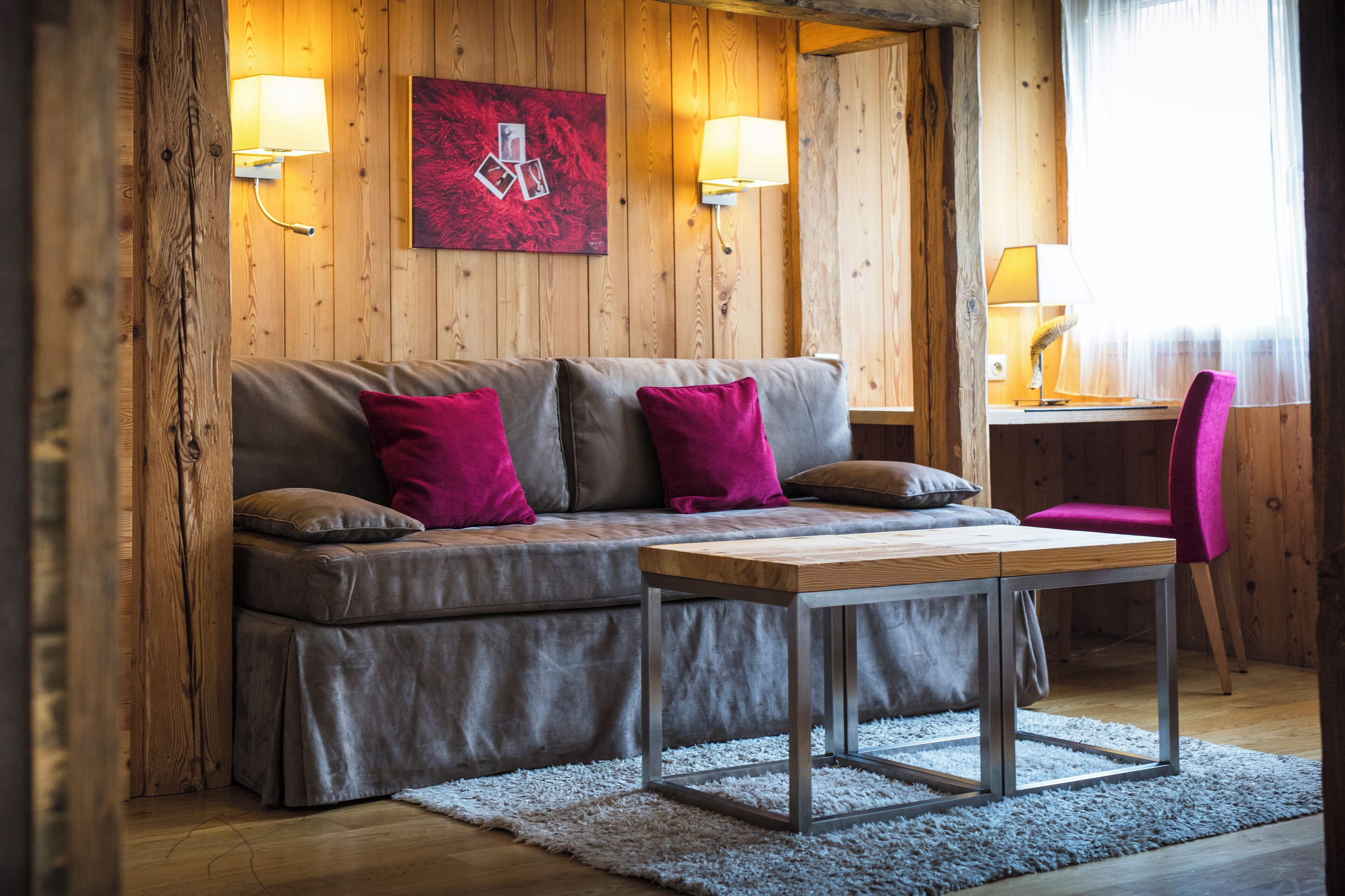 suite privilege | living area | smart tv