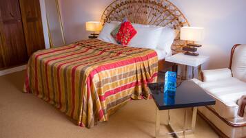 Suite | Individually furnished, desk, laptop workspace, free WiFi