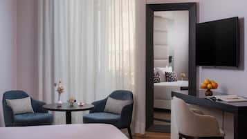 Literie hypoallergénique, minibar, coffres-forts dans les chambres