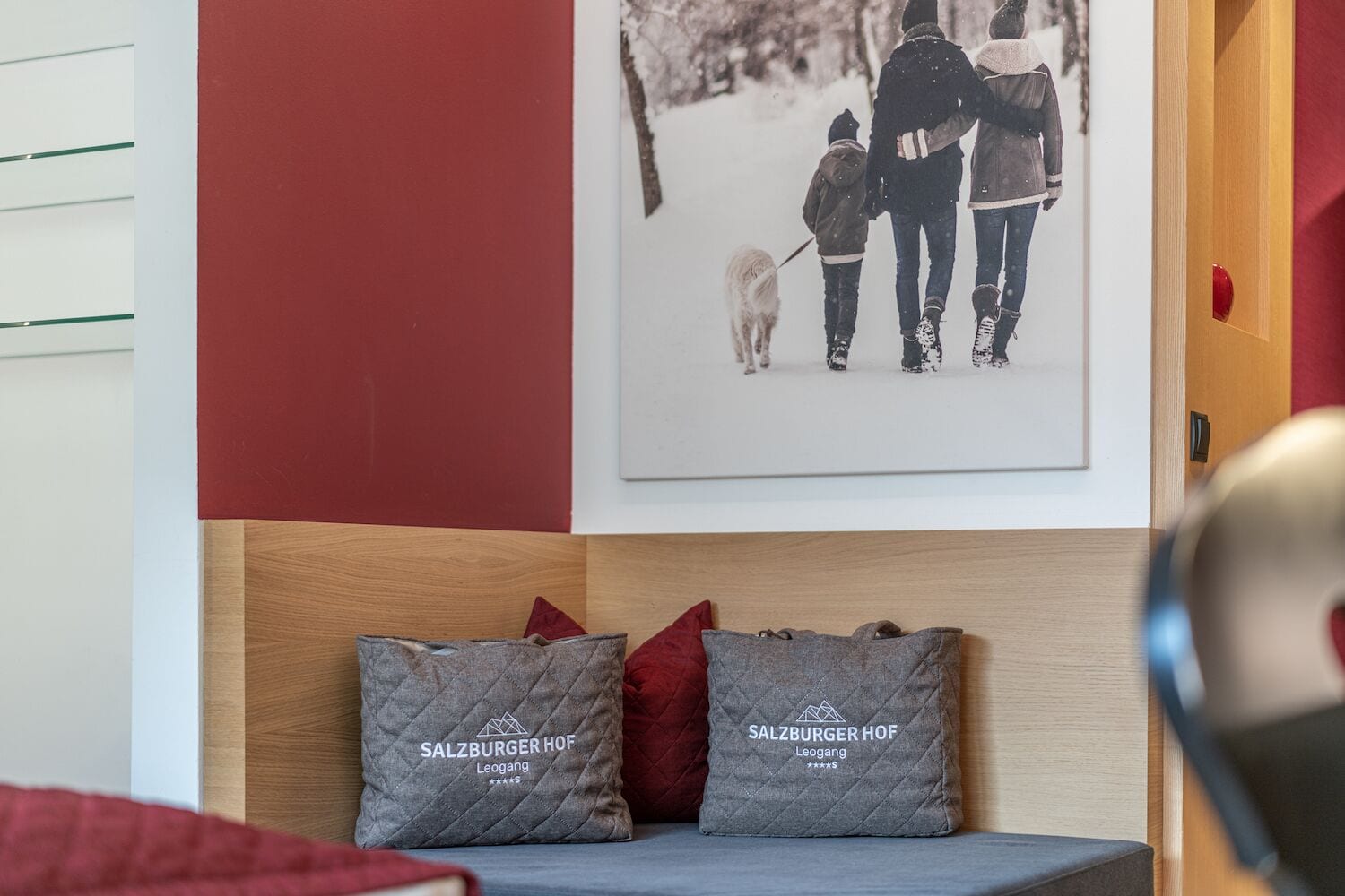 classic double room, balcony | free minibar, in-room safe, desk, blackout curtains