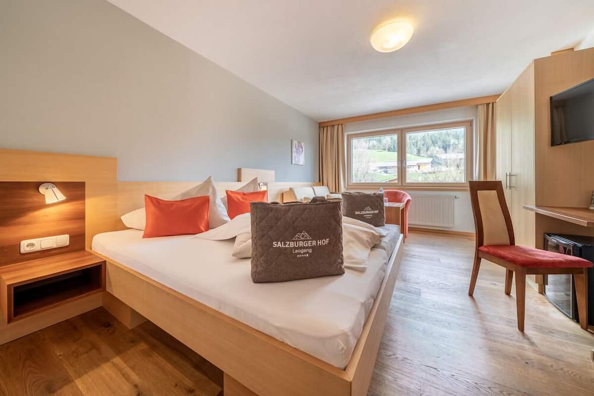 Single Room, Balcony