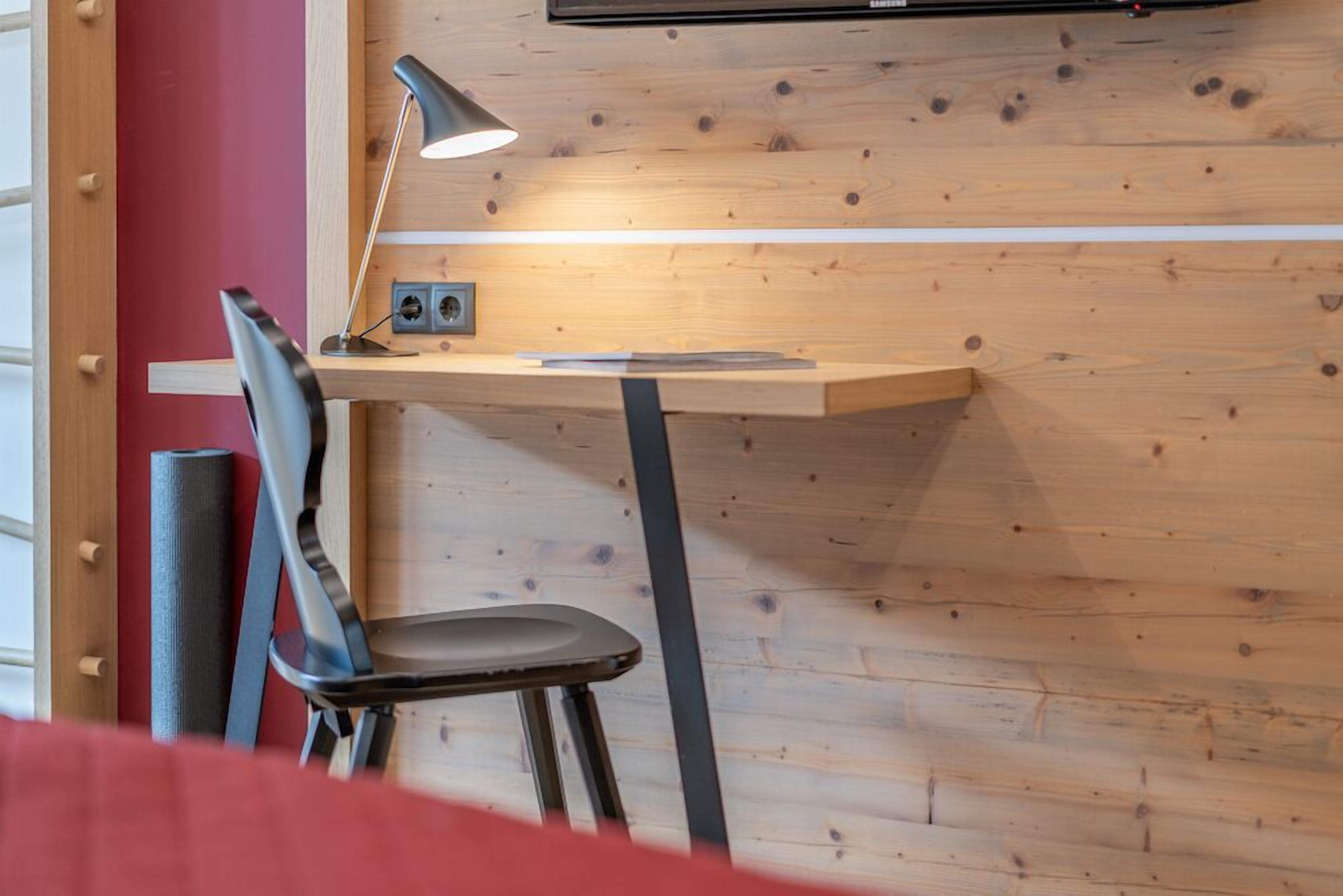 superior double room, balcony | free minibar, in-room safe, desk, blackout curtains