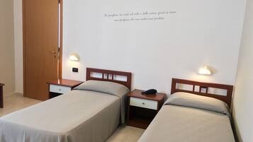 Doppel- oder Zweibettzimmer