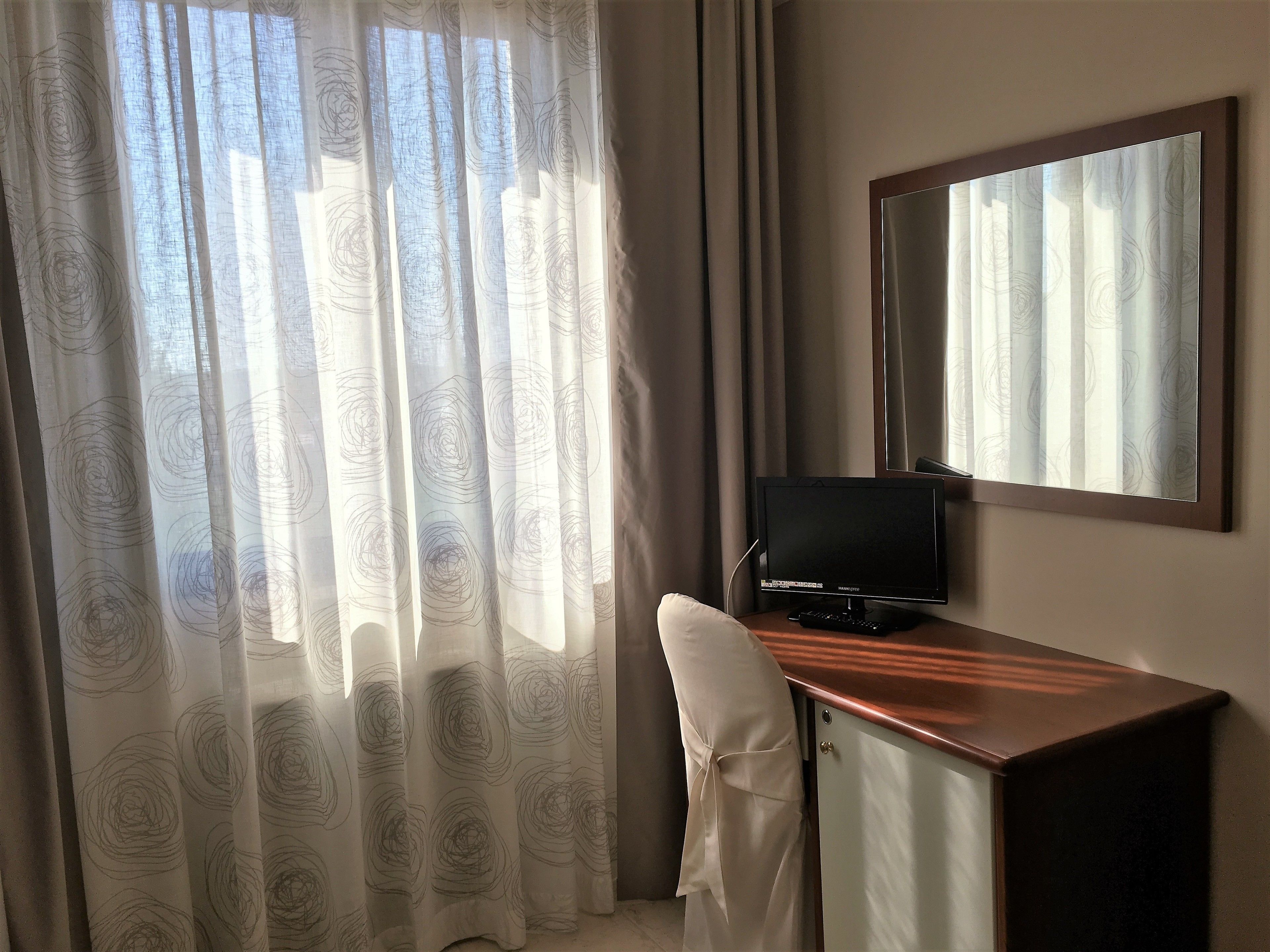 minibar, desk, blackout curtains, cots/infant beds