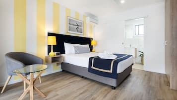 Deluxe Double Room, 1 Queen Bed, Non Smoking | 1 bedroom, Egyptian cotton sheets, premium bedding, pillow-top beds