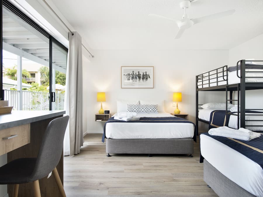 Perhehuone, tupakointi kielletty | Egyptinpuuvillaiset lakanat, ylelliset vuodevaatteet