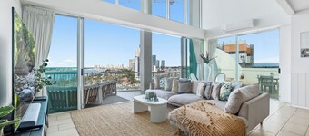 クリスタル ベイ オン ザ ブロードウォーター