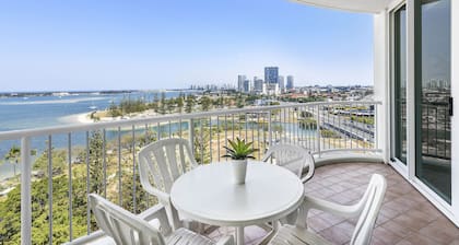 Crystal Bay on the Broadwater