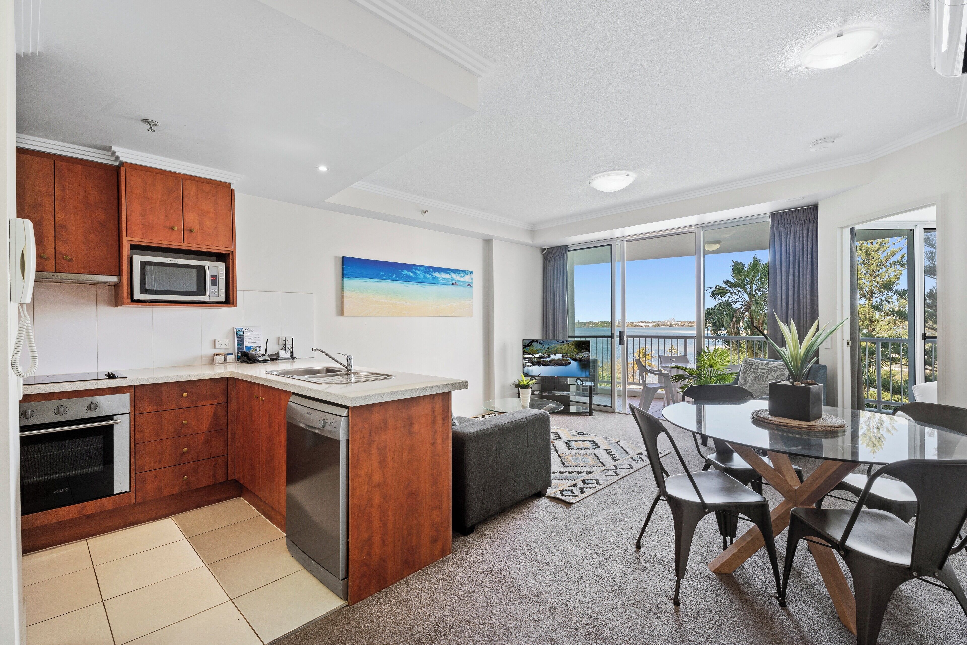 Family Apartment, 2 Bedrooms | Living area
