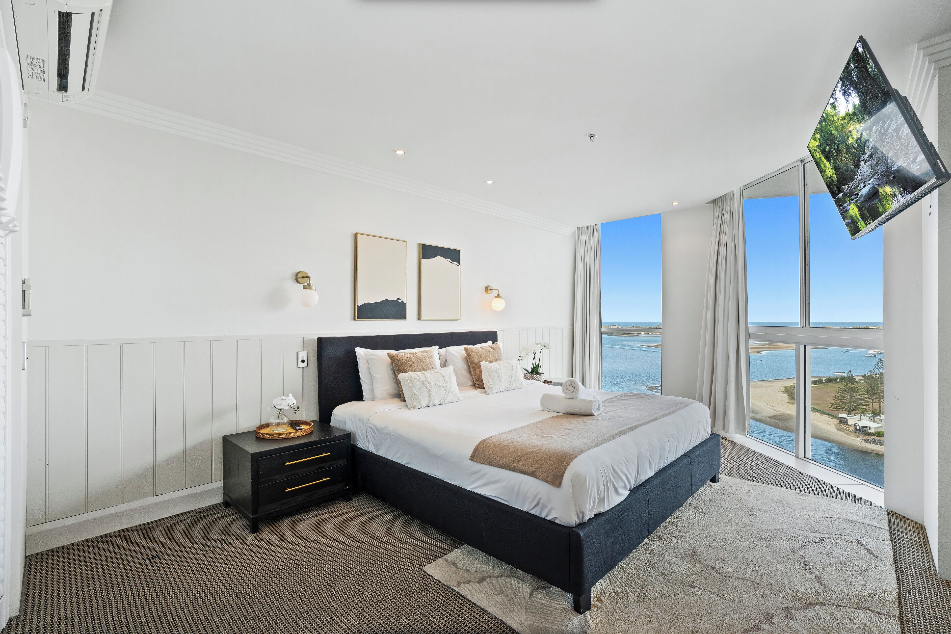 Family Penthouse, 3 Bedrooms, Sea View, Mezzanine