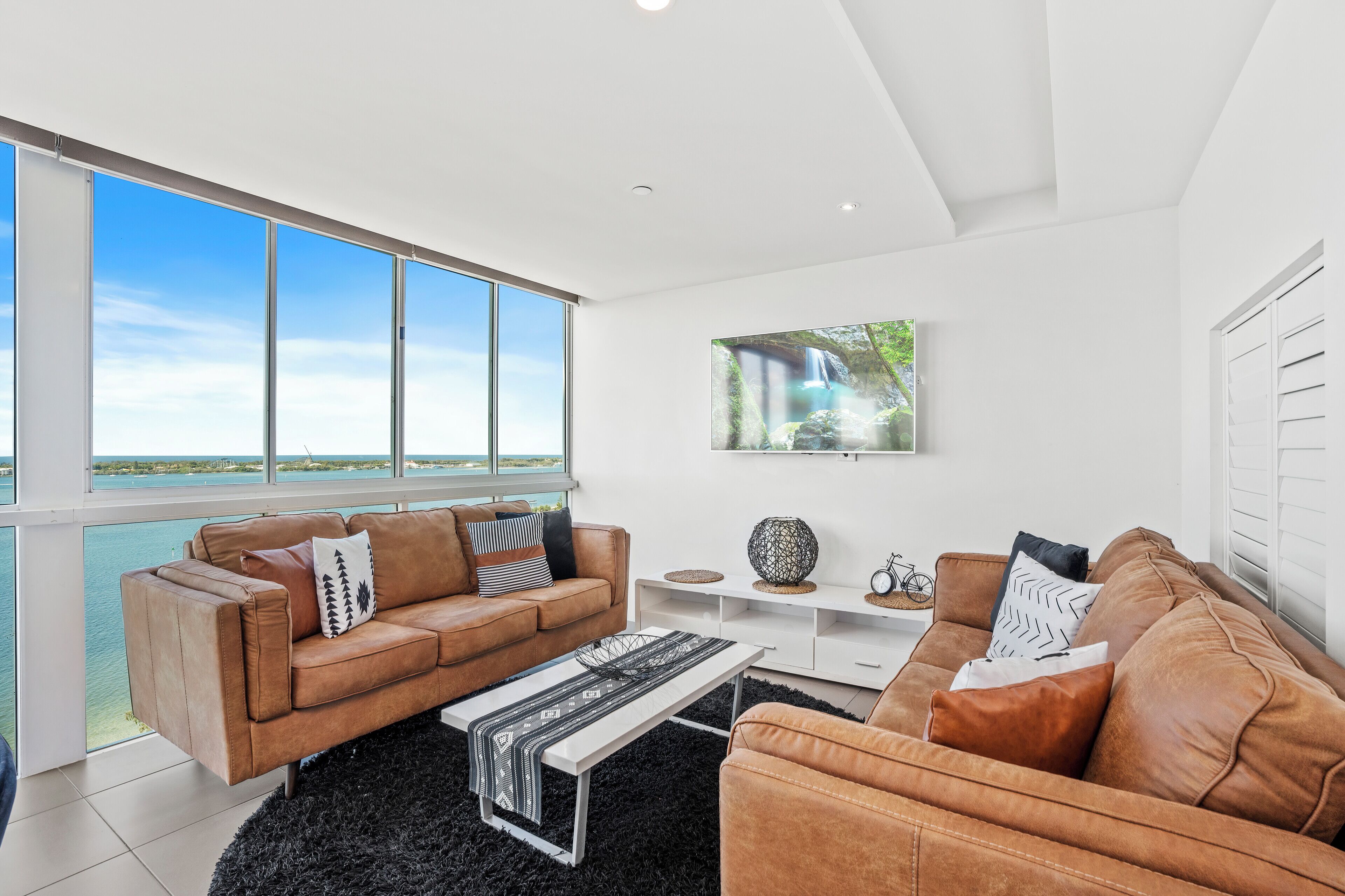 Executive Apartment, 2 Bedrooms | Living area | 32-inch LCD TV with cable channels, TV
