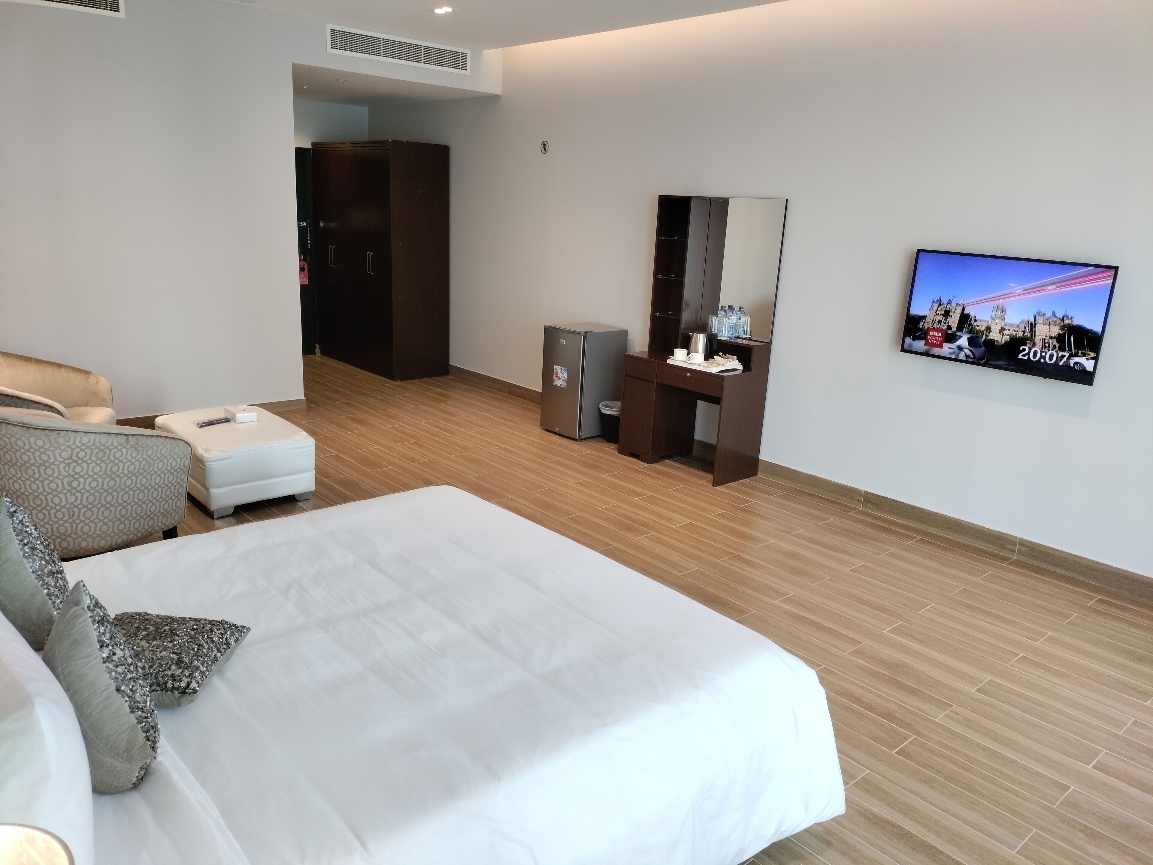 In-room safe, blackout curtains, soundproofing, iron/ironing board