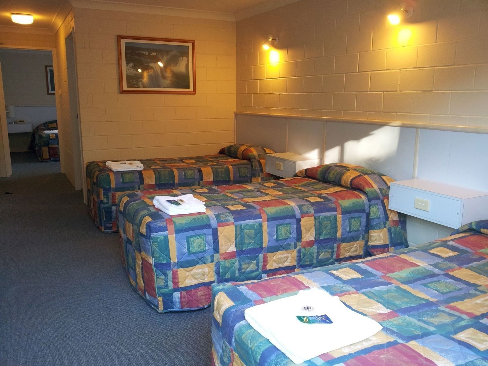 Desk, iron/ironing board, rollaway beds, free WiFi