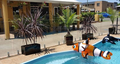 Admiral Nelson Motor Inn