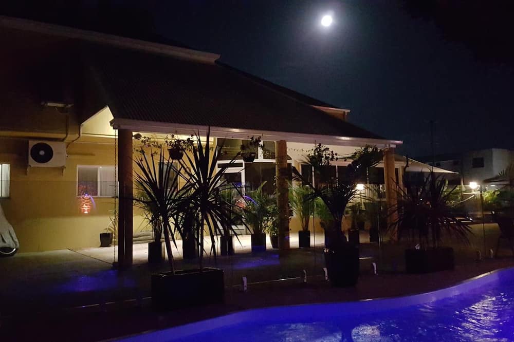 Admiral Nelson Motor Inn