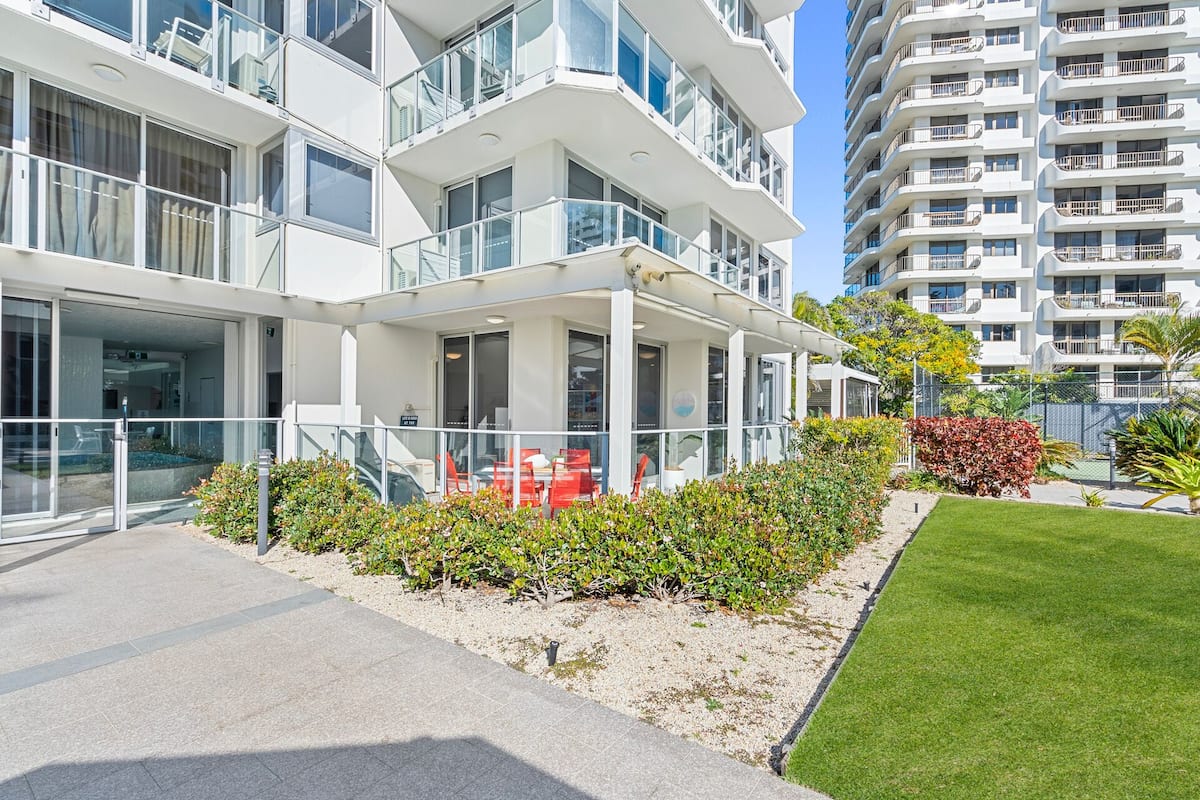 Deluxe Ground Floor Apartment | Terrace/patio