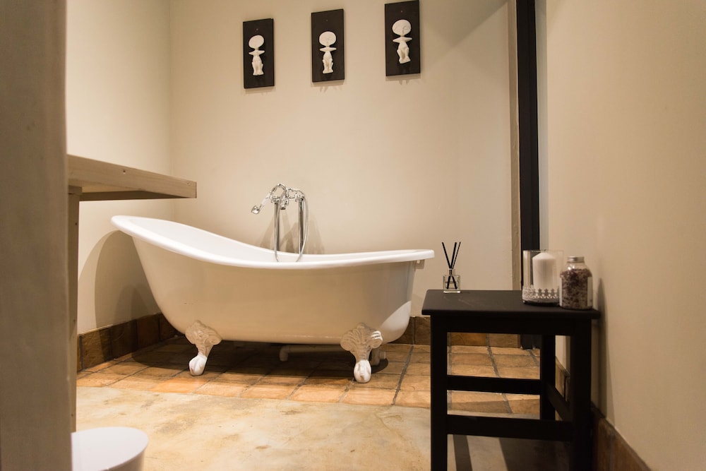 Addo African Home, Restaurant & Safari by null