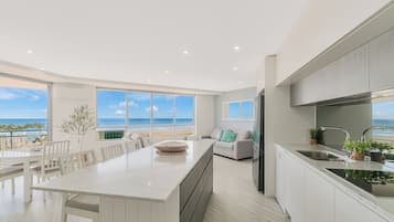 Apartment, 2 Bedrooms | Living area