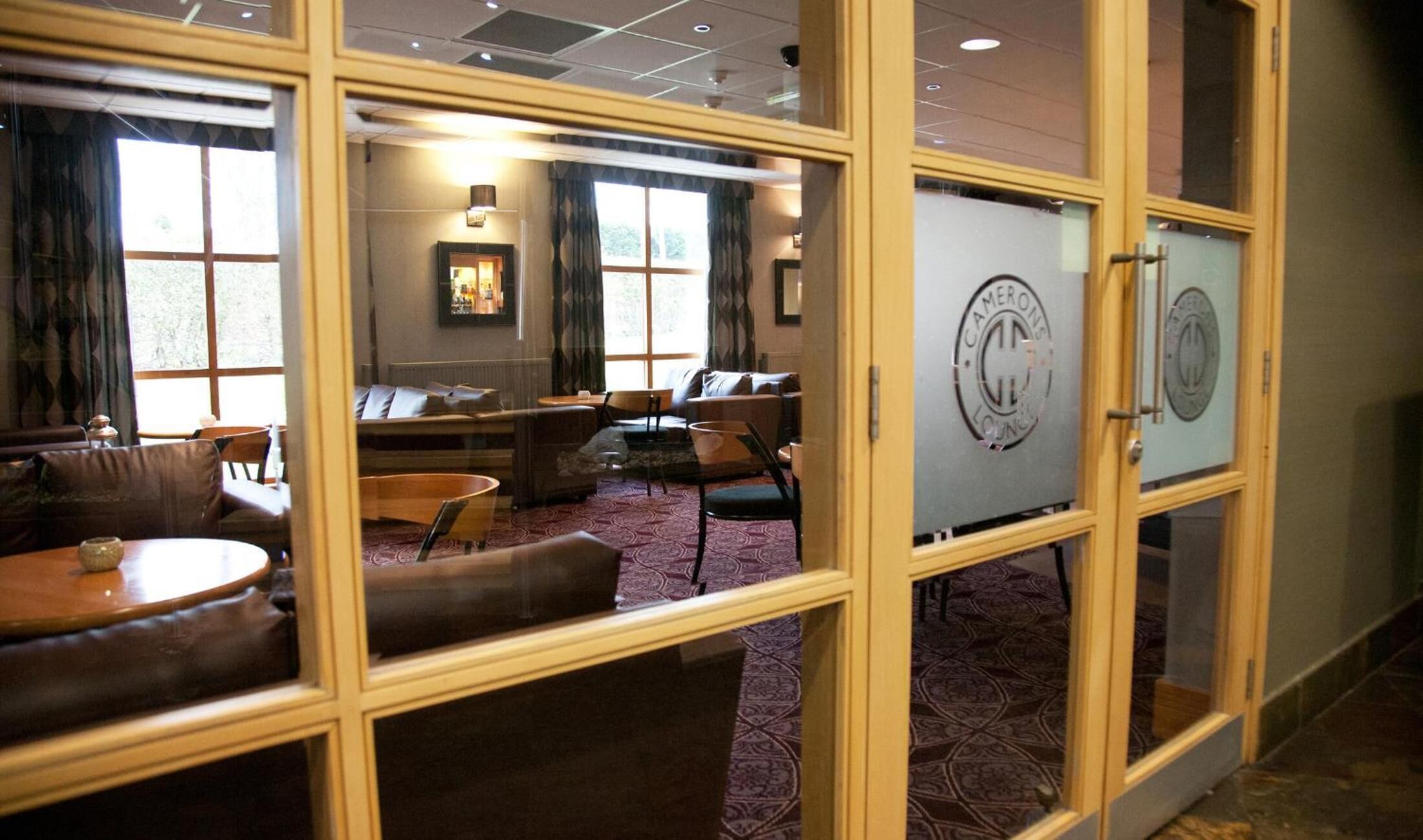 Breakfast, lunch, dinner served; British cuisine 