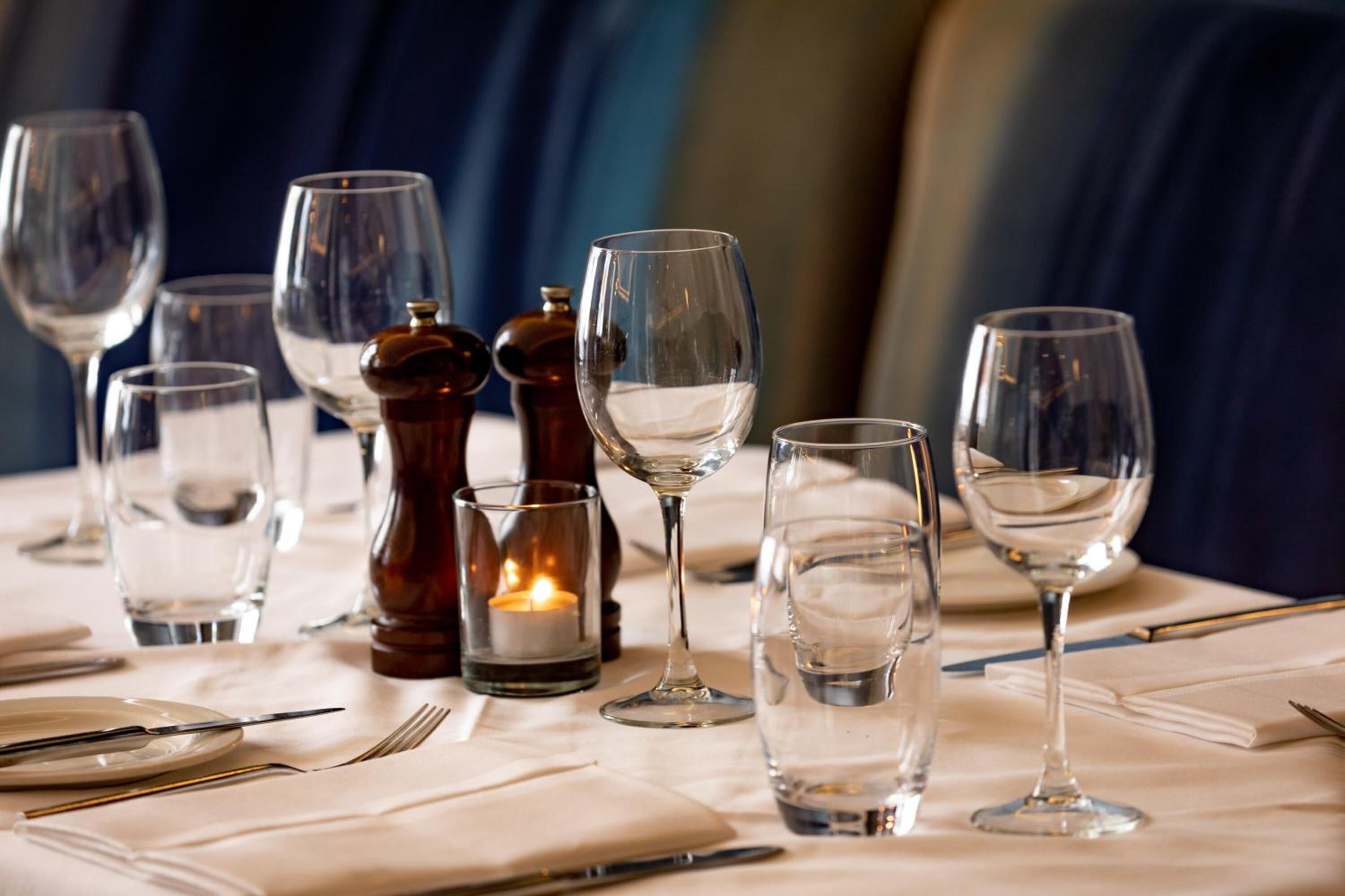 lunch and dinner served, irish cuisine