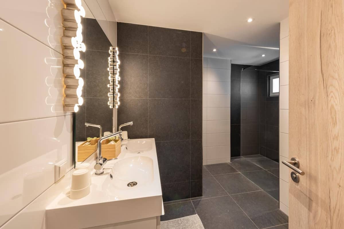 free toiletries, hair dryer, towels