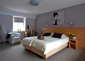 In-room safe, laptop workspace, soundproofing, cots/infant beds