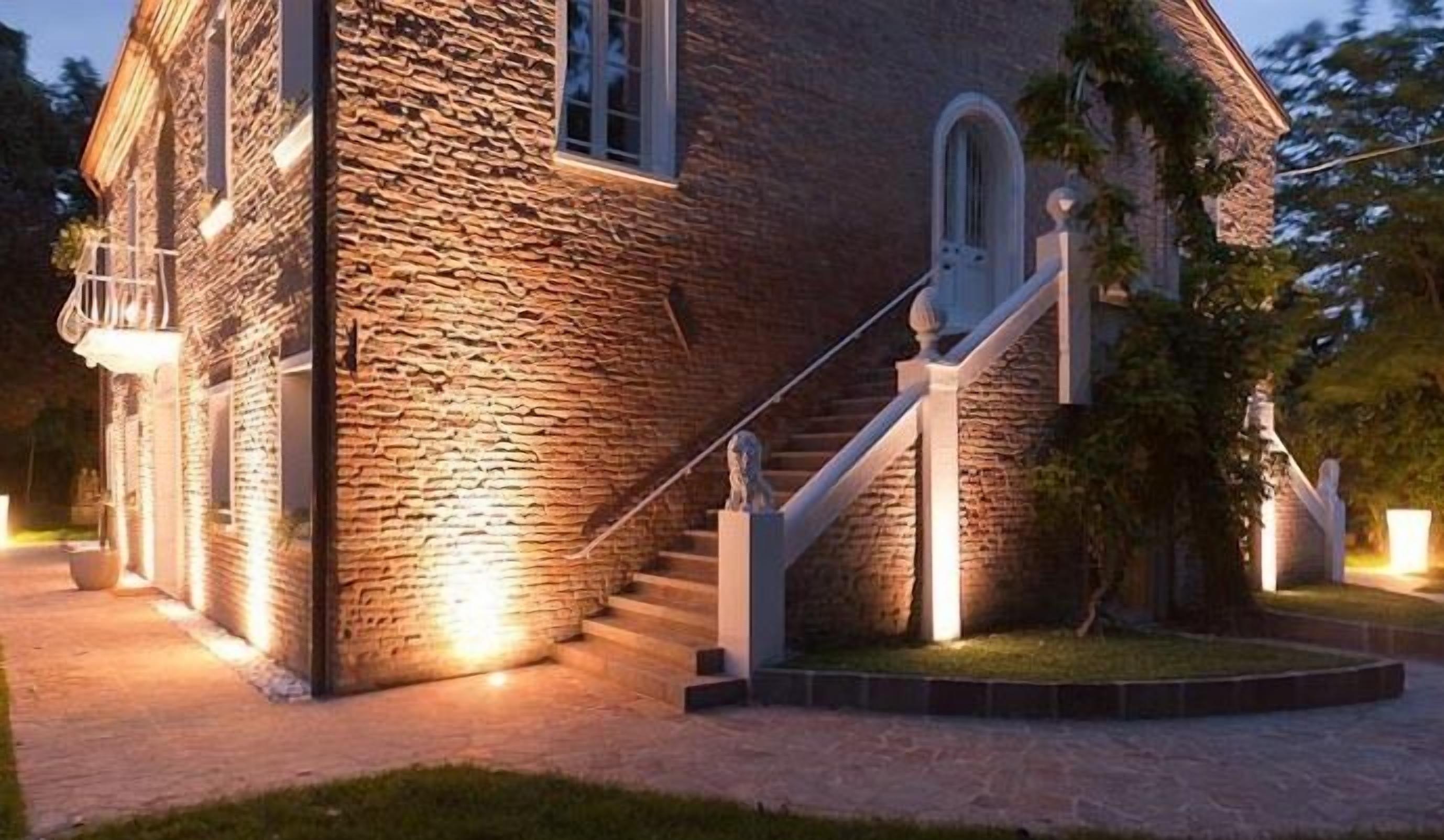 บริเวณภายนอก