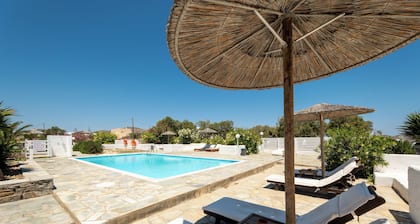 Naoussa Hotel Paros by Booking Kottas