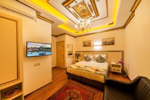 Economy (Basement Floor) | Minibar, Zimmersafe, schallisolierte Zimmer, Bügeleisen/Bügelbrett