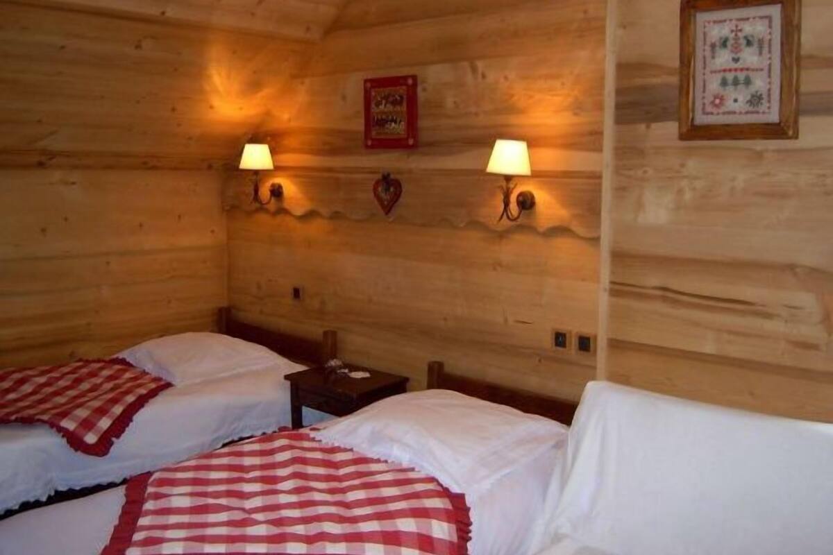 Chalet (for 4 people) | In-room safe, desk, soundproofing, free WiFi