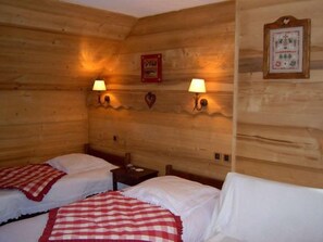 Chalet (for 4 people)
