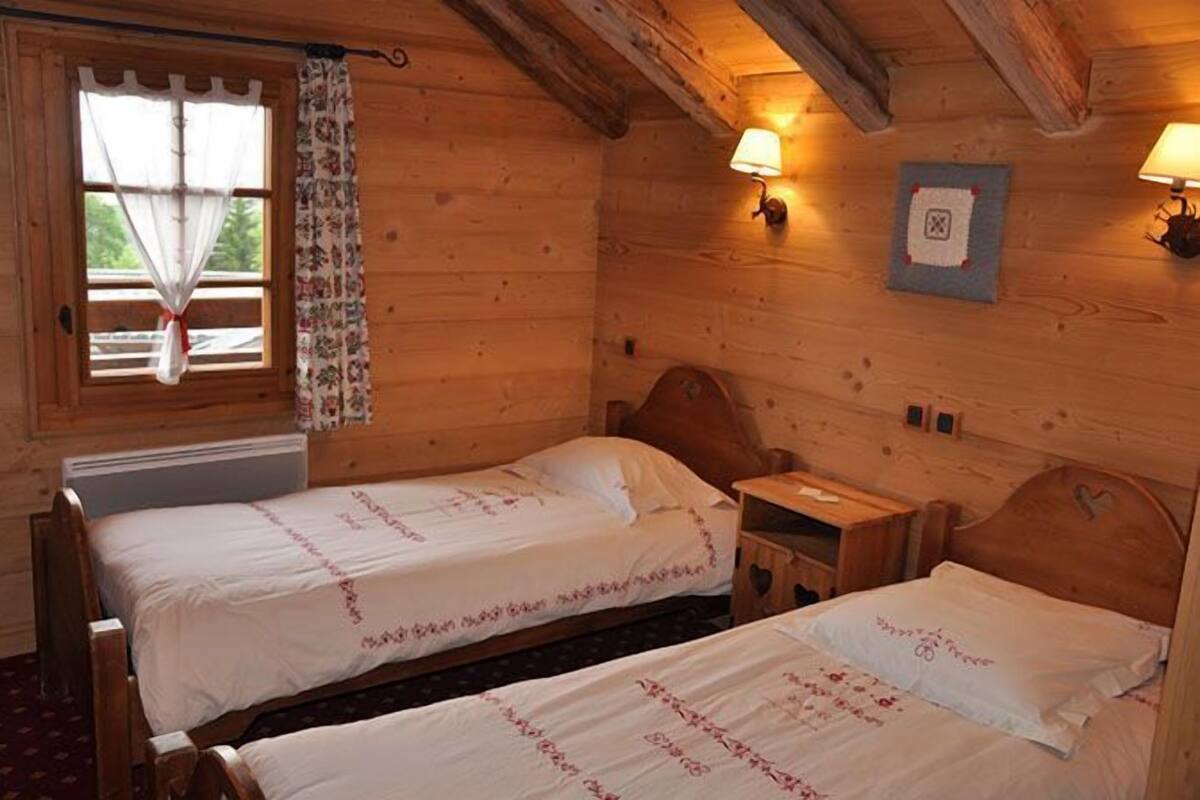 Standard-Zweibettzimmer
