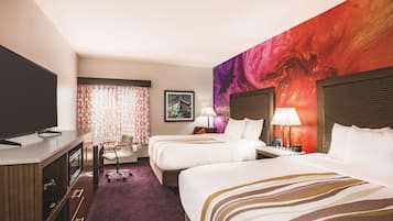 Room, 2 Queen Beds, Non Smoking | Room amenity