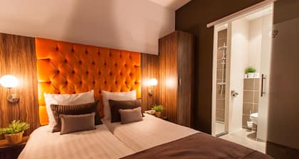 Hotel La Reine
