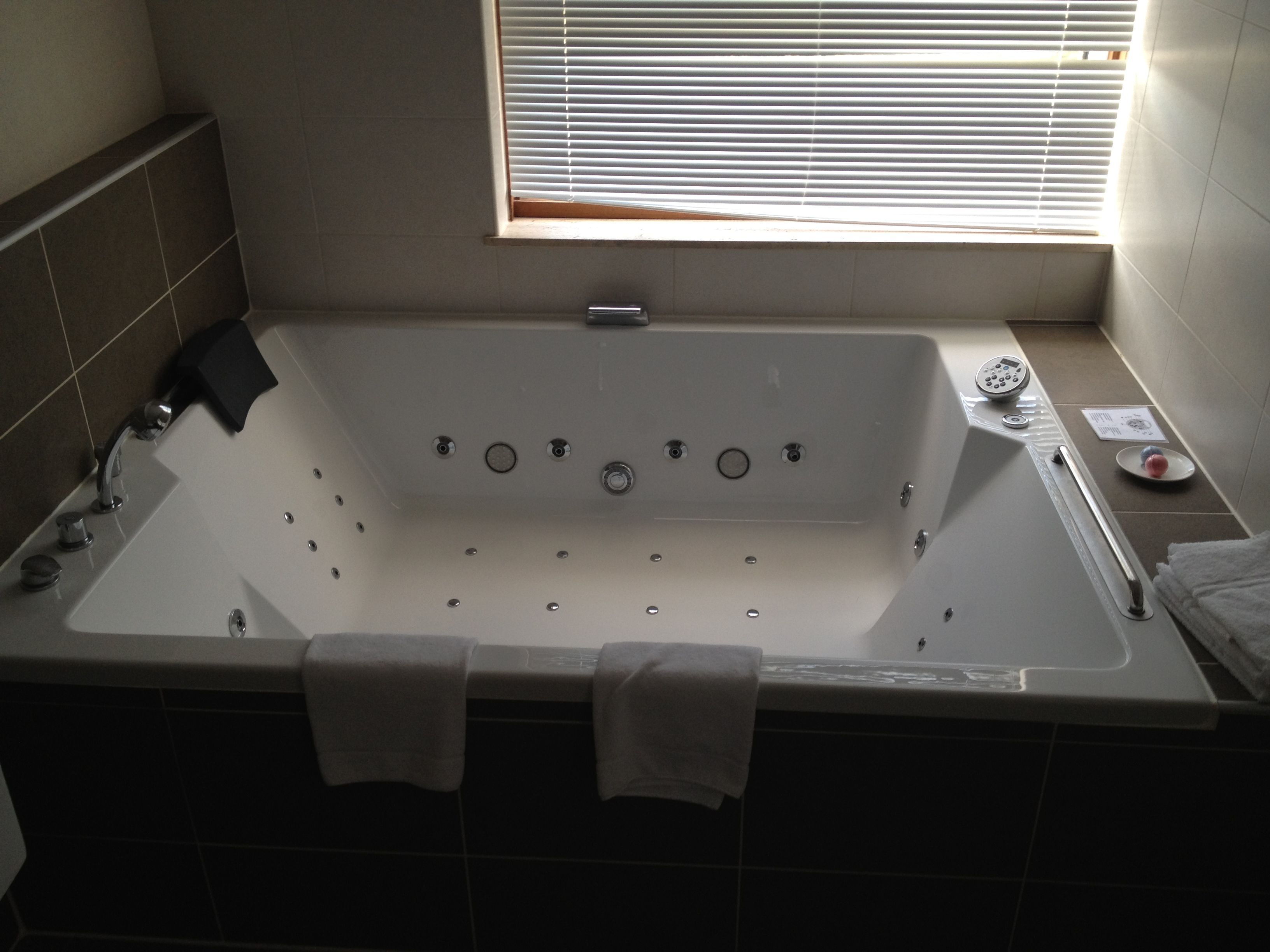 superior double room | down duvets, in-room safe, desk, soundproofing