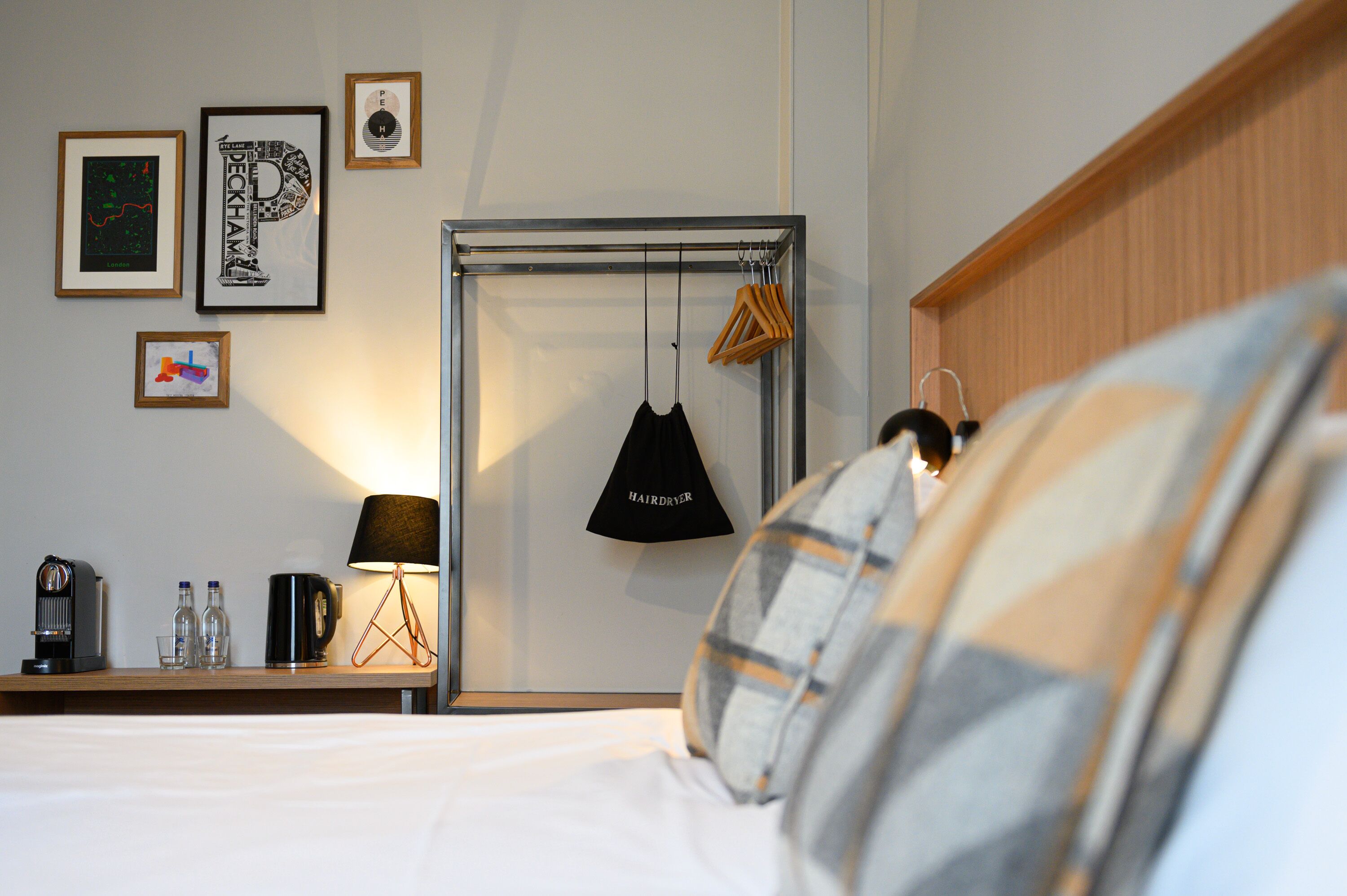 غرفة عائلية | مكواة/لوح كي وواي فاي مجانًا وملاءات أسرّة