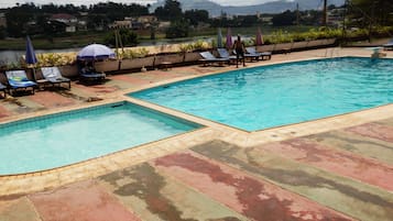 Piscina all'aperto