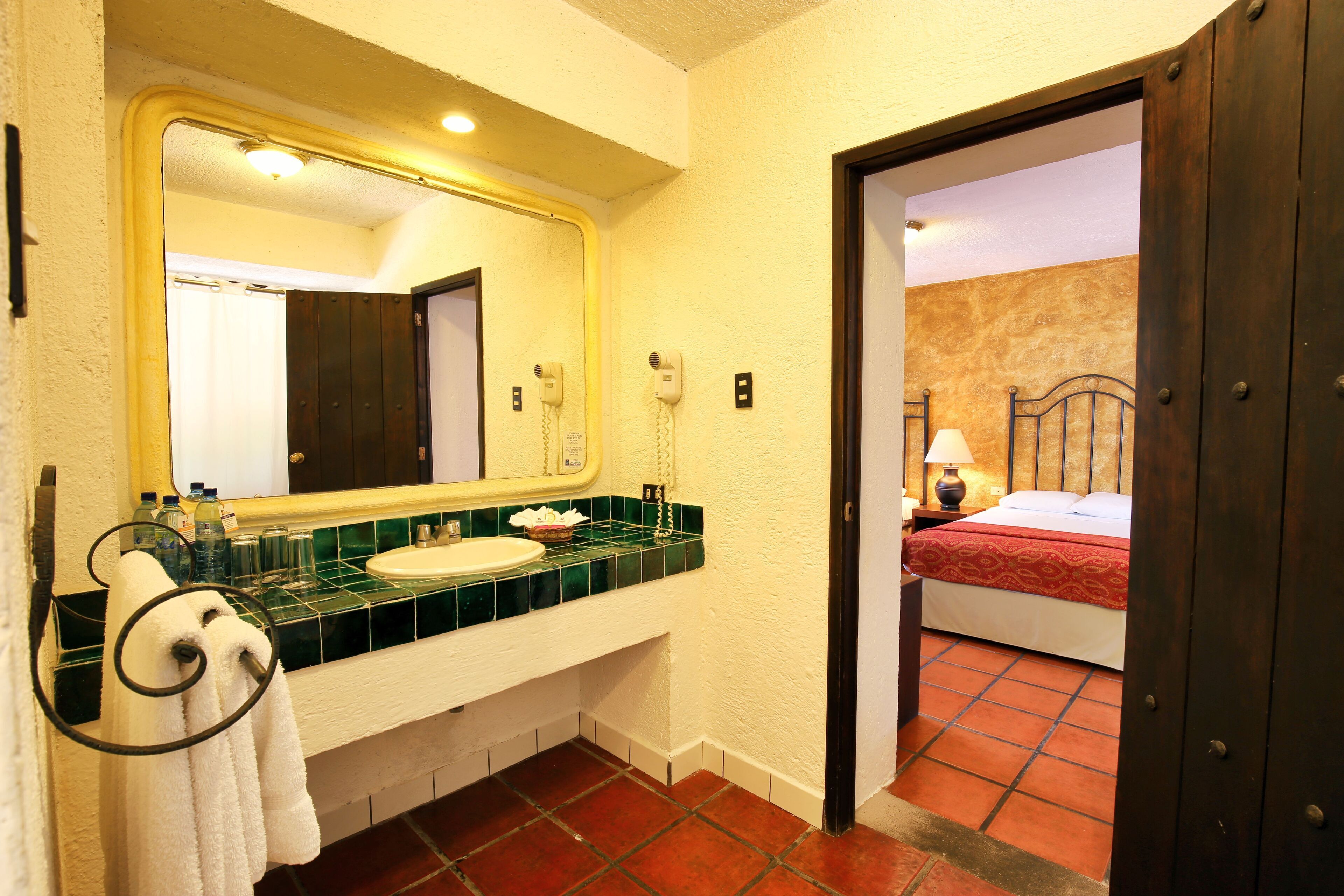 double room | bathroom | shower, free toiletries, hair dryer, towels