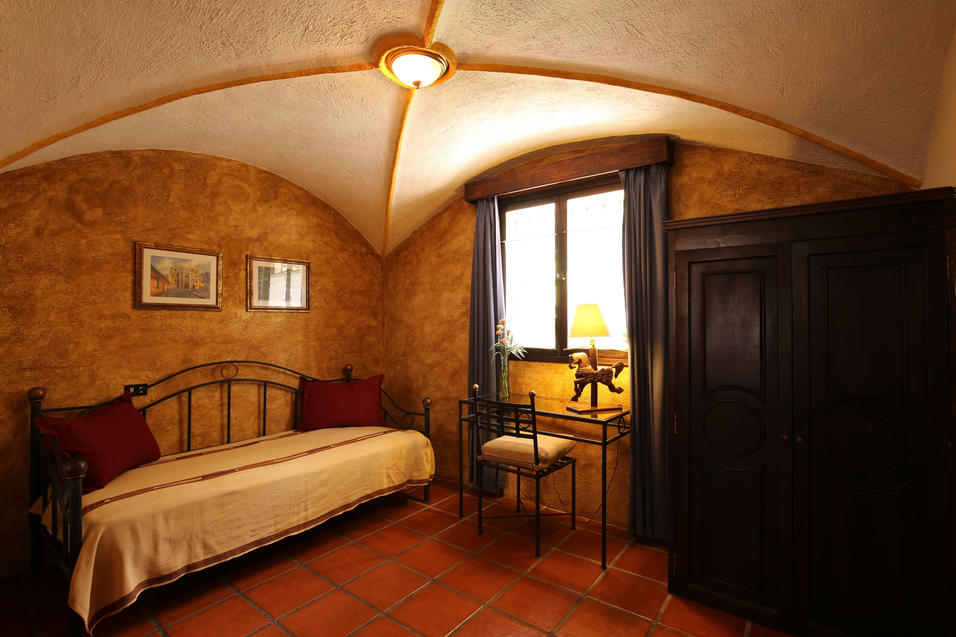 triple room | premium bedding, individually decorated, free wifi