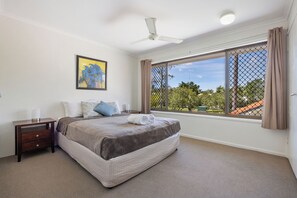 2 bedrooms, individually decorated, individually furnished - Wolngarin Holiday Resort (Noosaville)