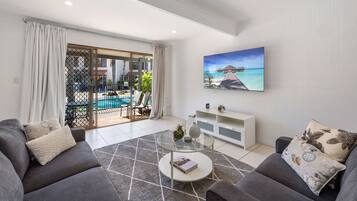 Townhouse, 2 soverom, bassengutsikt | 2 soverom, individuelt dekorert og individuelt innredet